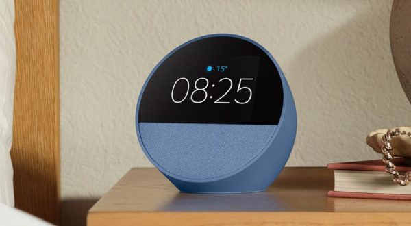 Amazon lancia sul mercato la sveglia intelligente Echo Spot