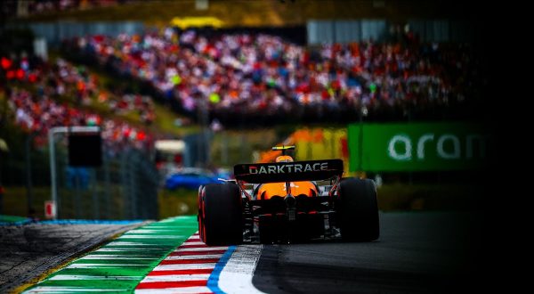 Prima fila McLaren in Ungheria, Norris in pole davanti a Piastri