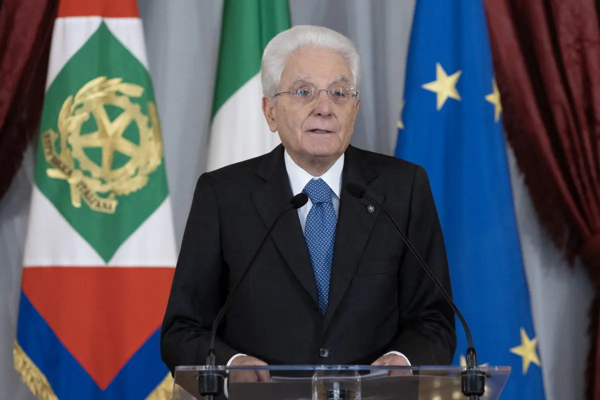 Mattarella “Gli atti contro la libera informazione sono eversivi”