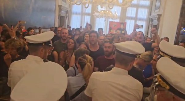 Occupata da cittadini la sede del Consiglio Comunale di Venezia