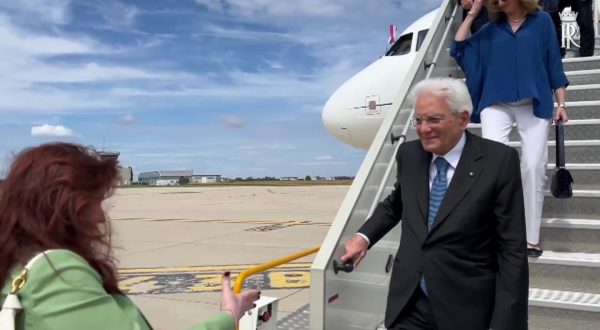 Mattarella arriva a Parigi in occasione dell’apertura dei Giochi