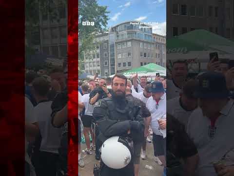 Gareth Southgate lookalike cop serenaded by England fans. #Euro2024 #Football #BBCNews