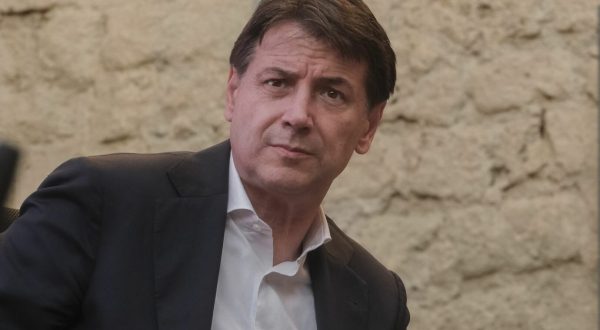 Dal nuovo nome del M5s ai mandati, Conte “Decideranno i cittadini”