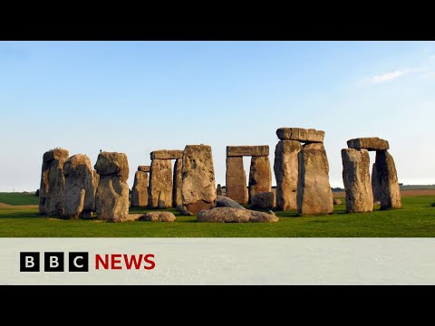 Scientists ‘shocked’ at new Stonehenge discovery | BBC News