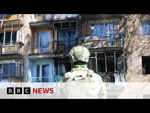 Ukraine orders evacuation of Pokrovsk as Russian troops close in | BBC News