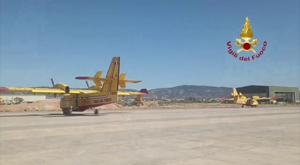 Dall’Italia due Canadair per l’emergenza incendi in Grecia