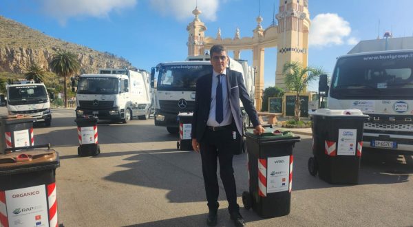 Raccolta differenziata a Palermo, porta a porta a Partanna-Mondello dal 27 settembre