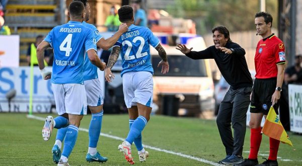 Il Napoli vince ancora, poker azzurro a Cagliari