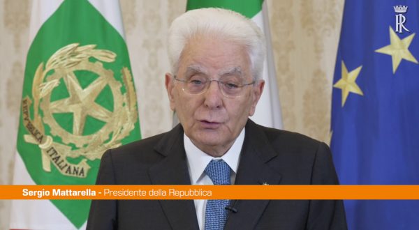 Mattarella “Abbattere debito è esigenza ineludibile”