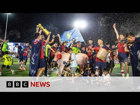 Farmers and students star in China’s viral new football league | BBC News