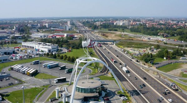 L’autostrada Milano-Varese taglia il traguardo dei cento anni