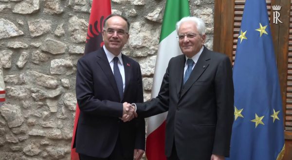 Mattarella incontra il Presidente d’Albania a Piana degli Albanesi