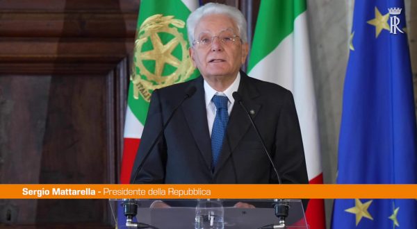 Mattarella “L’Italia cresce più di Francia e Germania”