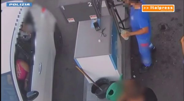 Ustionate dopo lite a Catania, il video dell’acquisto del carburante