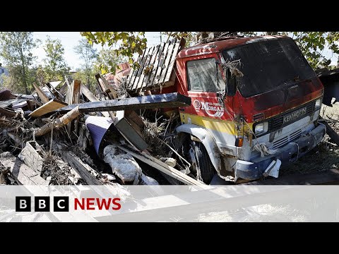 Storm Helene death toll rises as Joe Biden and Kamala Harris visit affected states | BBC News