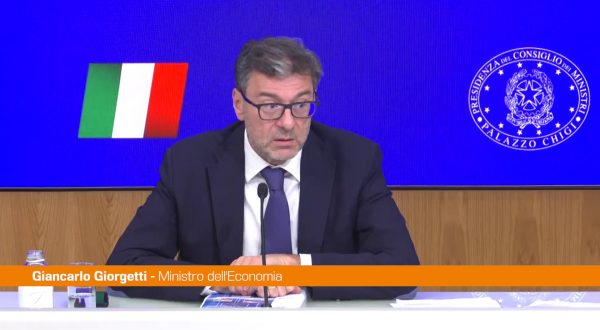 Manovra, Giorgetti “Sacrificio da banche e assicurazioni”