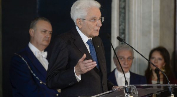 Cina, Mattarella “Riequilibrare rapporti commerciali e investimenti”