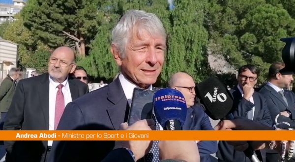 Abodi “Impegnati nel rilancio delle periferie, basta parole”