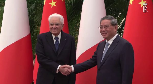 Mattarella “Riequilibrare i rapporti commerciali con la Cina”