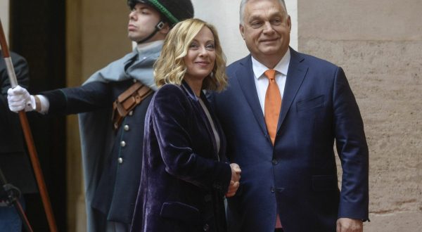 Meloni incontra Orban, rafforzamento dei legami bilaterali