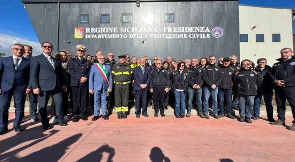 Schifani visita centro regionale della Protezione Civile “Fiore all’occhiello”