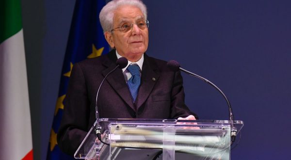 Mattarella “Strage di Piazza Fontana squarcio nella storia nazionale”