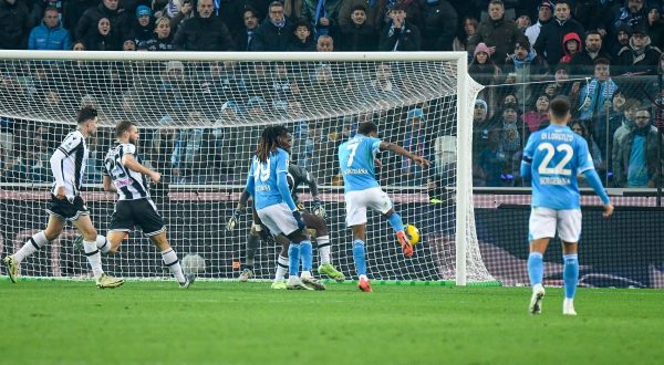 Thauvin illude l’Udinese, il Napoli vince 3-1 in rimonta