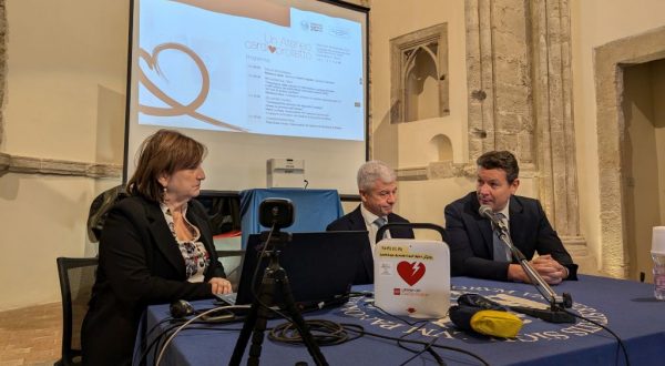 Morti improvvise da arresto cardiaco, all’Università di Palermo altri 50 defibrillatori